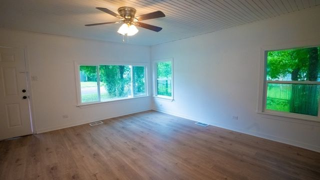 401 W Carolina Street, Palestine, TX 75803