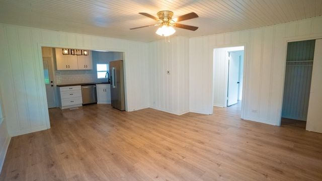 401 W Carolina Street, Palestine, TX 75803