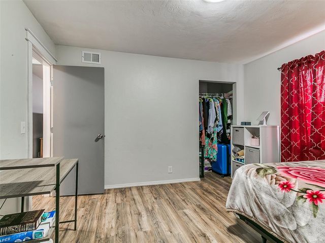 2216 SW 60th Streets, Oklahoma City, OK 73159