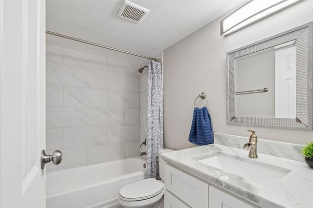239 S MCMULLEN BOOTH ROAD 37, Clearwater, FL 33759