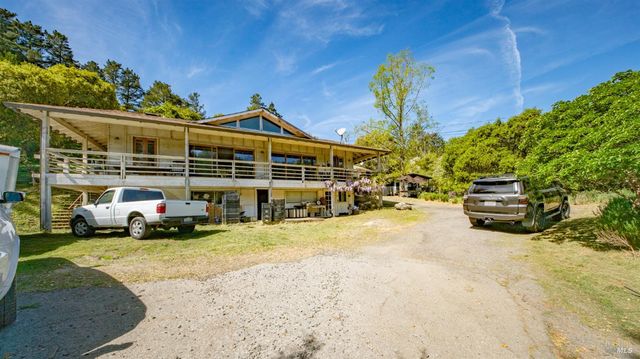 1 Alamo Way, Lagunitas, CA 94938