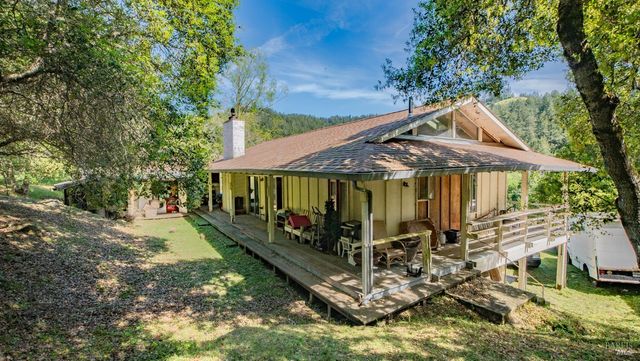 1 Alamo Way, Lagunitas, CA 94938