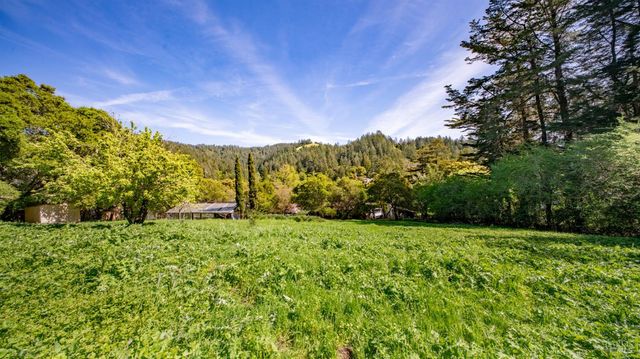1 Alamo Way, Lagunitas, CA 94938