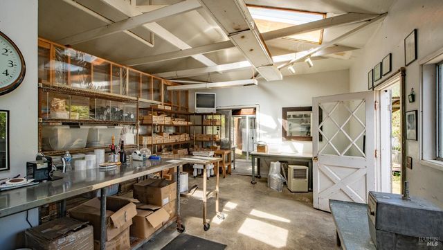 1 Alamo Way, Lagunitas, CA 94938