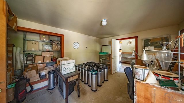 1 Alamo Way, Lagunitas, CA 94938