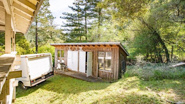 1 Alamo Way, Lagunitas, CA 94938