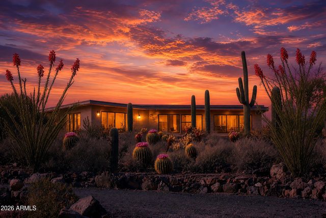 49639 N 15th Avenue, New River, AZ 85087