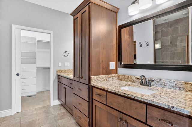 634 N Rockingham Avenue, Nixa, MO 65714