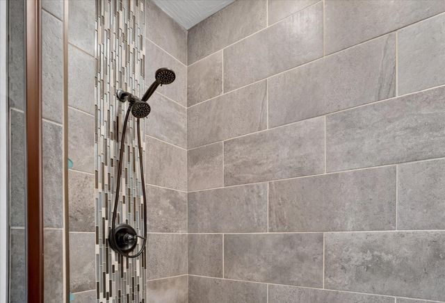 634 N Rockingham Avenue, Nixa, MO 65714