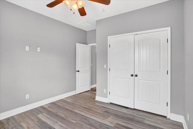 634 N Rockingham Avenue, Nixa, MO 65714