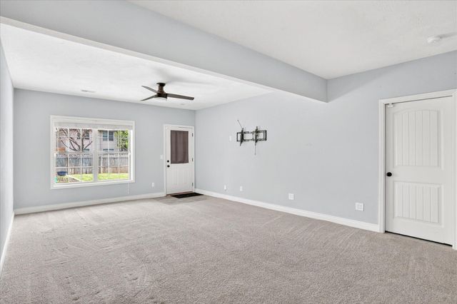 634 N Rockingham Avenue, Nixa, MO 65714