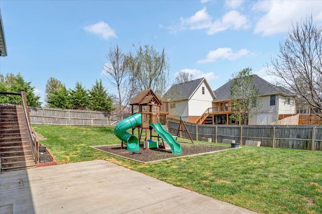 634 N Rockingham Avenue, Nixa, MO 65714