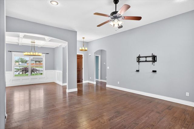 634 N Rockingham Avenue, Nixa, MO 65714