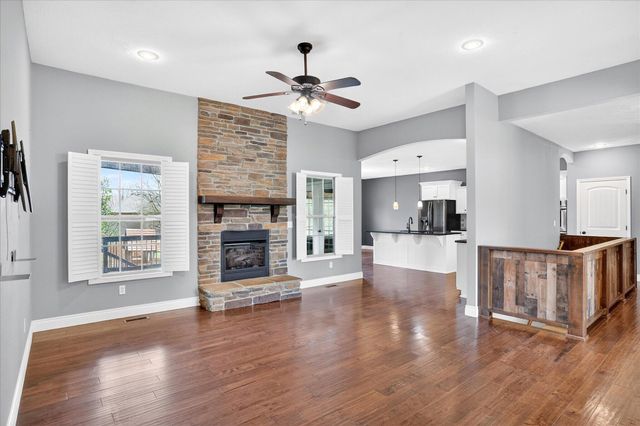 634 N Rockingham Avenue, Nixa, MO 65714