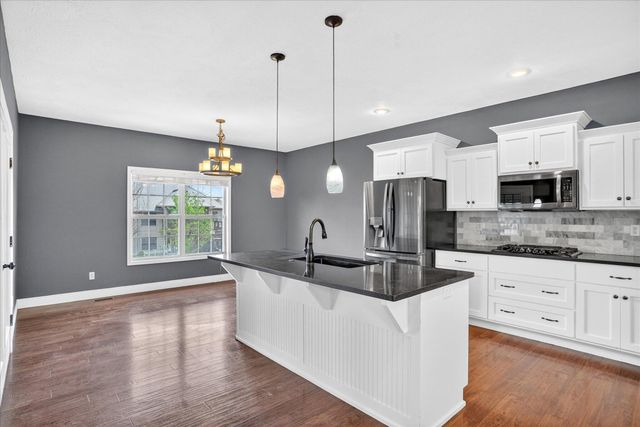 634 N Rockingham Avenue, Nixa, MO 65714