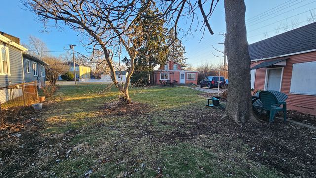 1124 Jackson Court, Waukegan, IL 60085