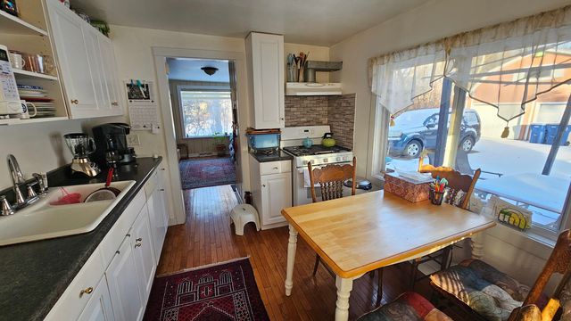 1124 Jackson Court, Waukegan, IL 60085