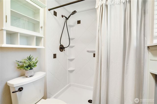 2925 SE Royalwood Place, Port Orchard, WA 98367