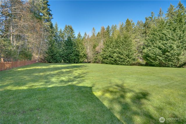 2925 SE Royalwood Place, Port Orchard, WA 98367