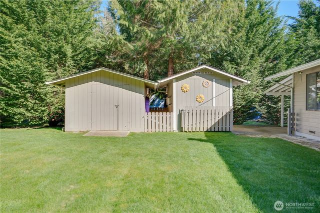 2925 SE Royalwood Place, Port Orchard, WA 98367
