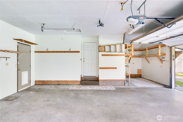 2925 SE Royalwood Place, Port Orchard, WA 98367