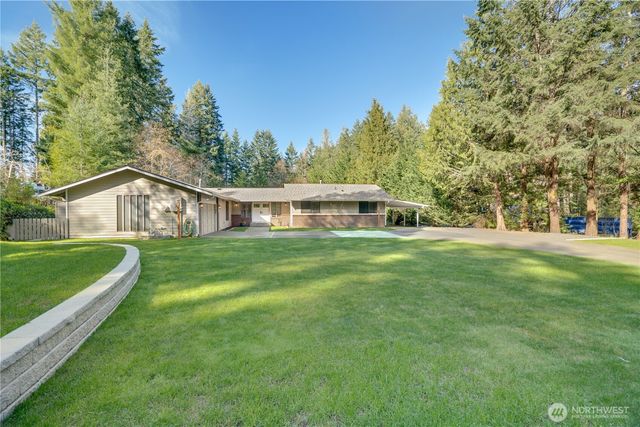 2925 SE Royalwood Place, Port Orchard, WA 98367