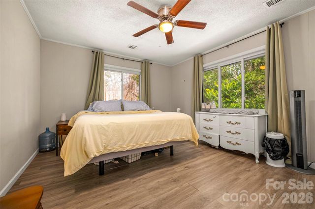 1685 Lynn Road, Columbus, NC 28722