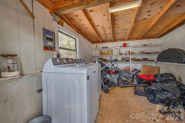1685 Lynn Road, Columbus, NC 28722