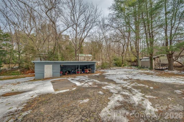 1685 Lynn Road, Columbus, NC 28722