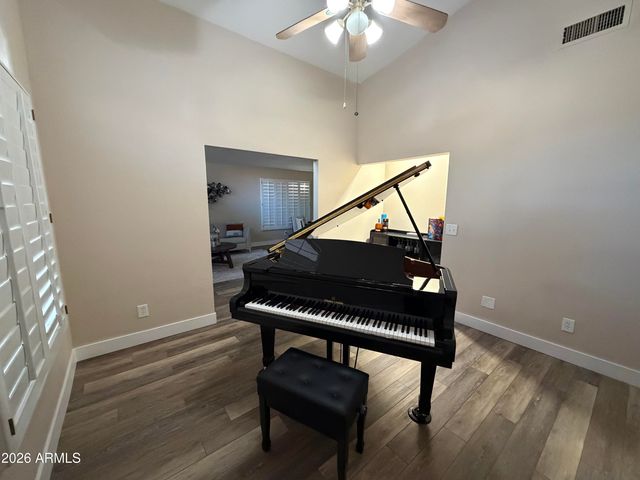 473 W SMOKE TREE Road, Gilbert, AZ 85233