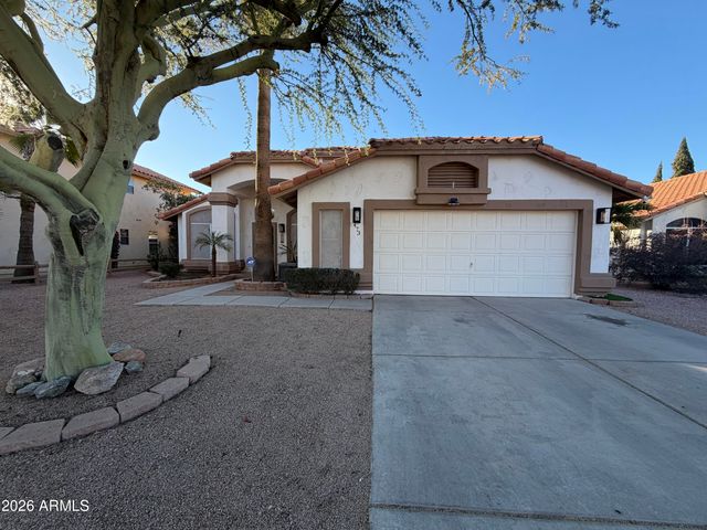 473 W SMOKE TREE Road, Gilbert, AZ 85233