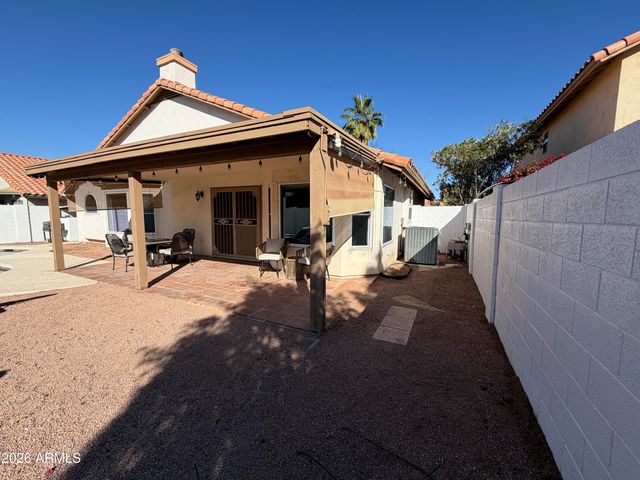 473 W SMOKE TREE Road, Gilbert, AZ 85233