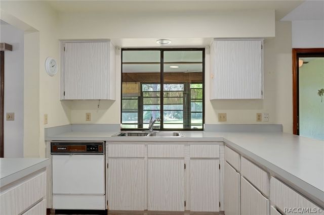 2809 W Cypress Drive, Dunnellon, FL 34433