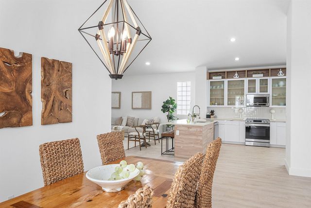 15553 Canabria Lane, Delray Beach, FL 33446