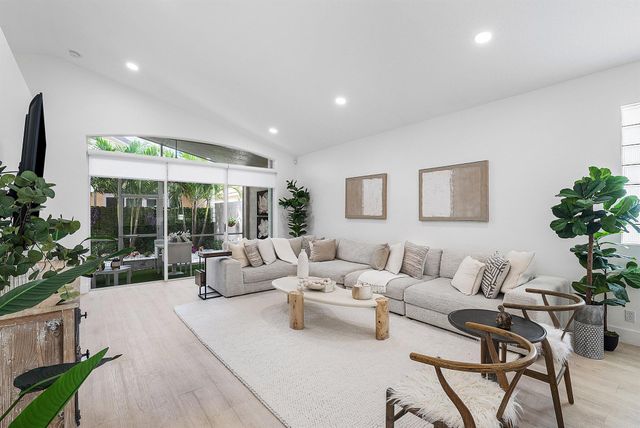 15553 Canabria Lane, Delray Beach, FL 33446