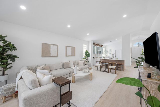 15553 Canabria Lane, Delray Beach, FL 33446