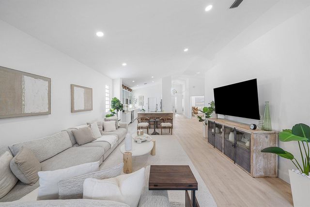 15553 Canabria Lane, Delray Beach, FL 33446