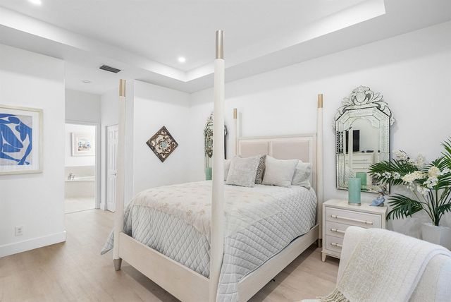 15553 Canabria Lane, Delray Beach, FL 33446