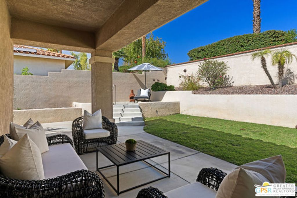 property-img