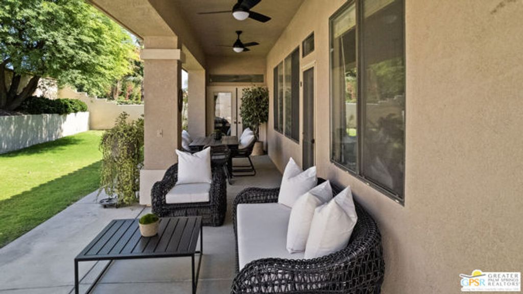property-img