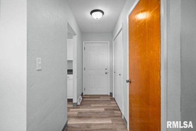 2926 W LOMBARD Street, Davenport, IA 52804