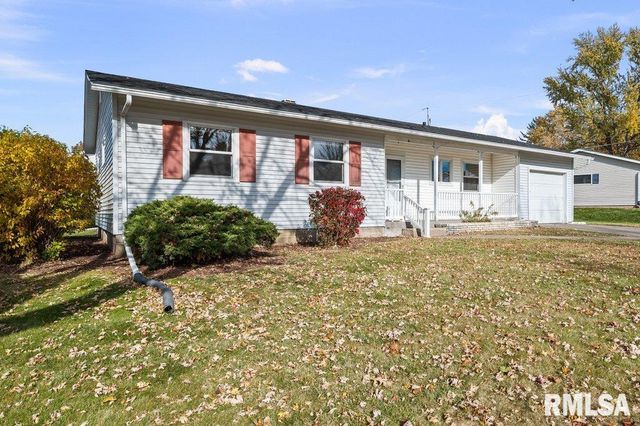 2926 W LOMBARD Street, Davenport, IA 52804