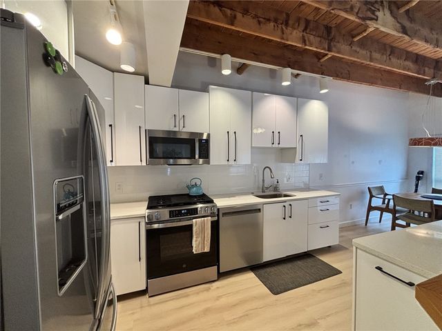 45 Ayrault Street C1, Newport, RI 02840