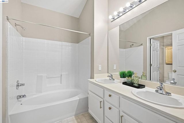 4813 Boxwood Way 120, Dublin, CA 94568