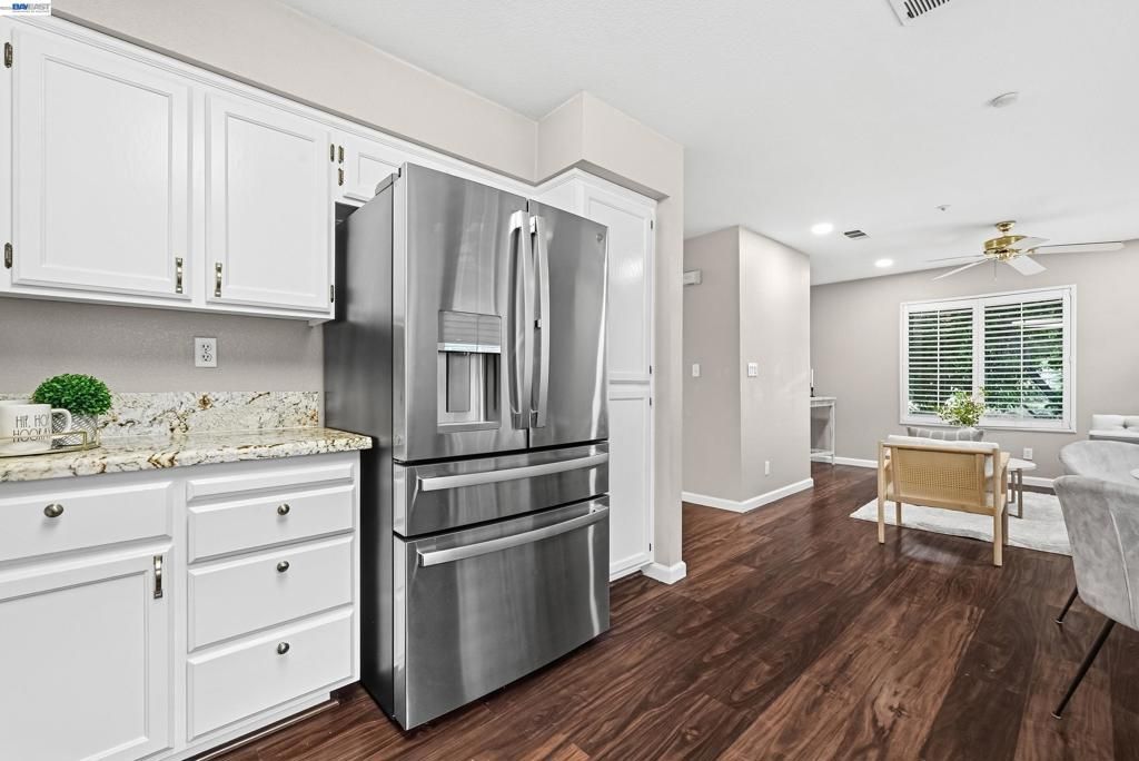 Image 12 of property listing at 4813 Boxwood Way 120, Dublin, CA 94568