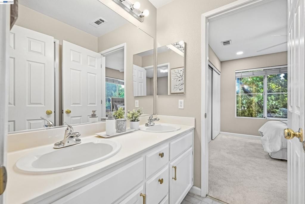 Image 29 of property listing at 4813 Boxwood Way 120, Dublin, CA 94568