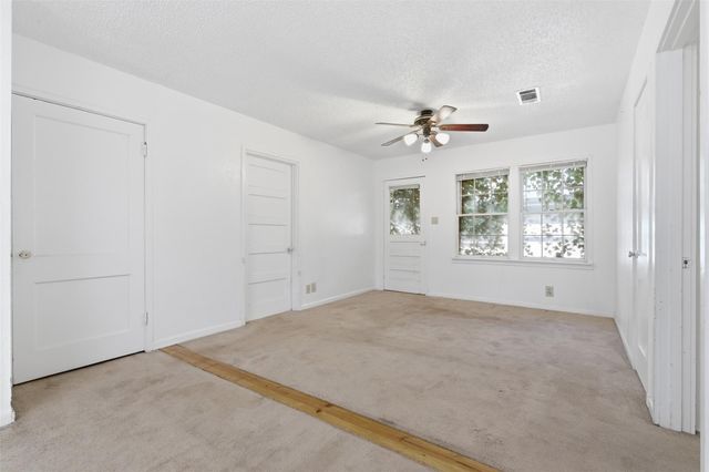 2607 S 4th ST, Austin, TX 78704