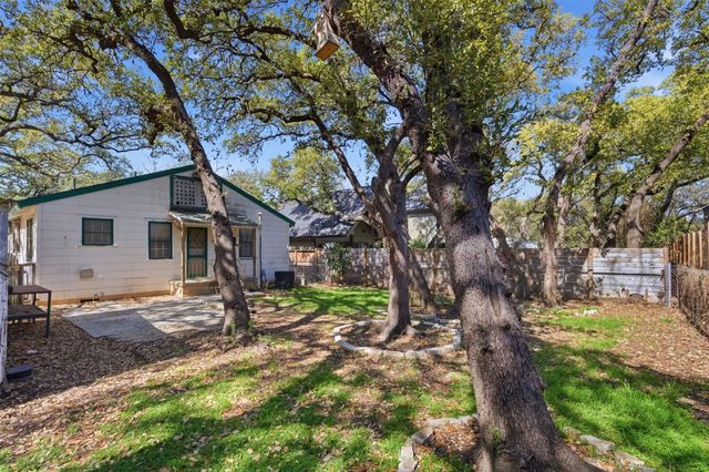 2607 S 4th ST, Austin, TX 78704