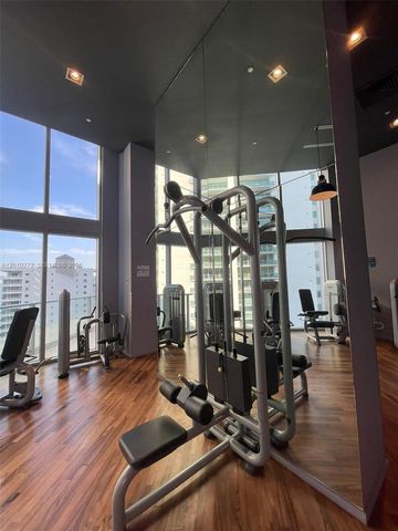 1300 Brickell Bay Dr 3400, Miami, FL 33131