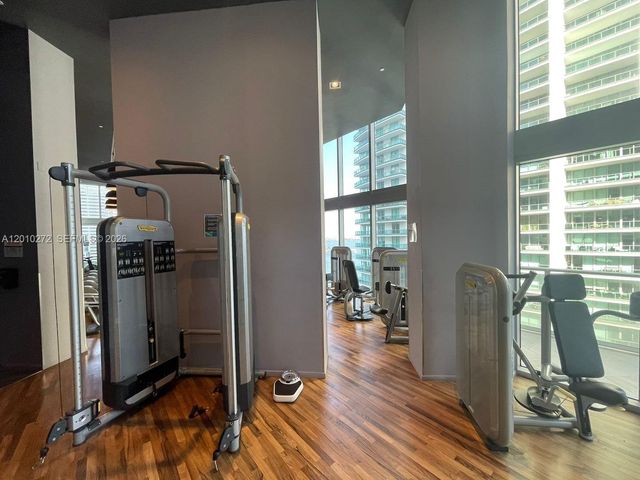 1300 Brickell Bay Dr 3400, Miami, FL 33131